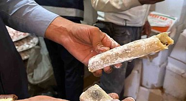 Şanlıurfa'da son tüketim tarihi geçmiş 2 ton lokum ele geçirildi