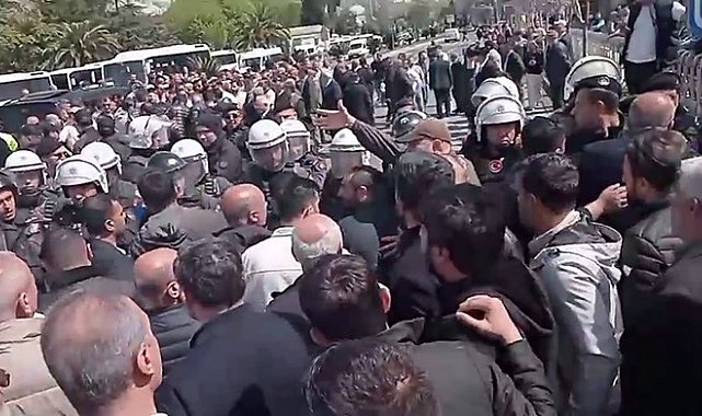 Saraçhane'de İETT otobüs şoförlerinin eyleminde gergin anlar