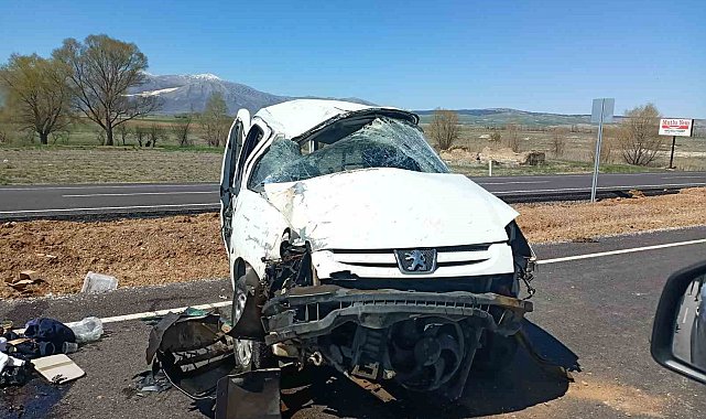 Şarkikaraağaç'ta takla atan otomobilin sürücüsü yaralandı