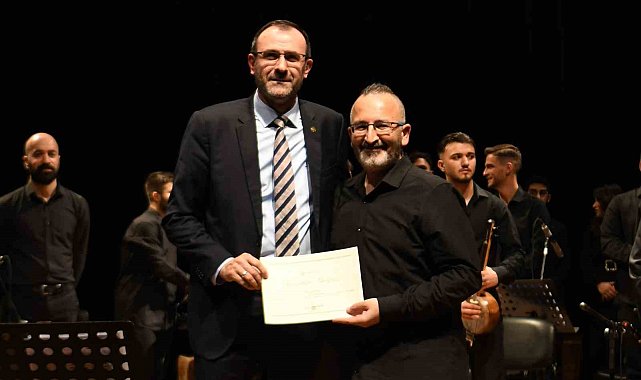 SAÜ'de Türk Halk Müziği şöleni