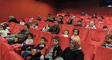 Şehit ve gazi çocukları 23 Nisan'da sinema etkinliğinde buluştu