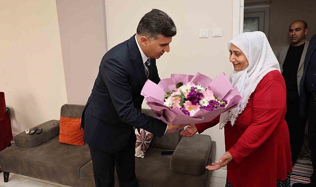 Şener, şehit aileleriyle bir araya geldi