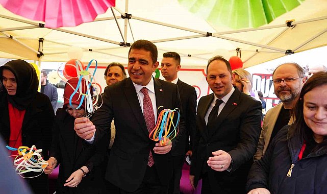 Şenliklerin adresi Anıtpark meydanı oldu