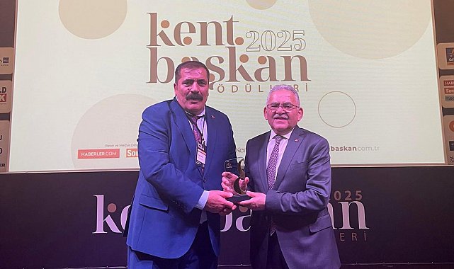 Şenoba Belediye Başkanı Babat, "Yılın En Başarılı Belediye Başkanı" seçildi