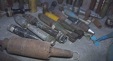 Sergilenecek yer bulunamayan tarihi eserler çürümeye terk edildi