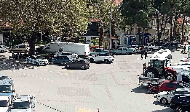Seyyar satıcıyla zabıtanın kavgasına polis müdahale edildi