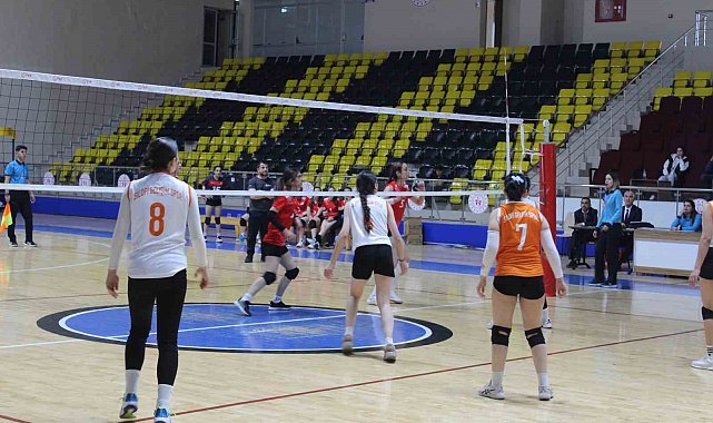 Siirt, Yıldız Kızlar Voleybol müsabakalarına ev sahipliği yaptı