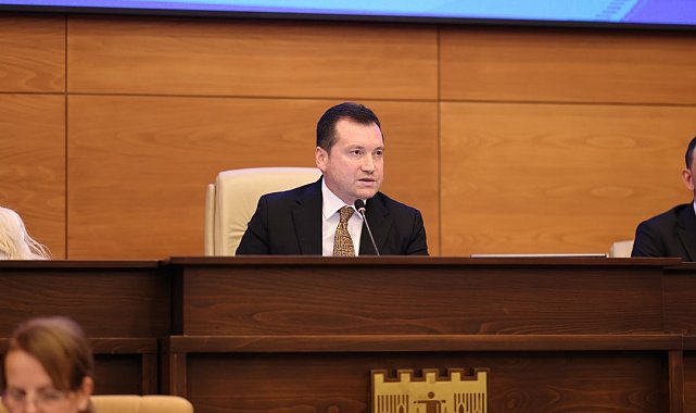 Silivri Belediye Başkanı Balcıoğlu: "Parasızlığı yönetiyoruz"