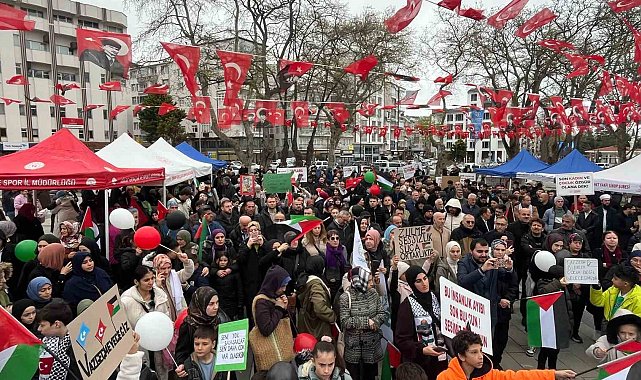 Sinop'ta "Gazze Ölüyor Ayağa Kalk" programı