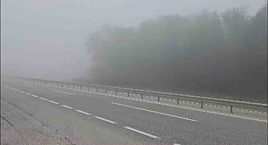 Sis Bursa'da trafiği kilitledi...İstanbul yolunda göz gözü görmedi