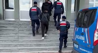 Sivas'ta göçmen kaçakçıları yakayı ele verdi