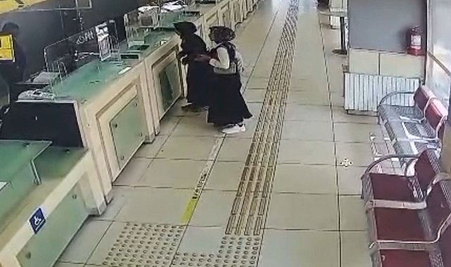 Siverek'te 2 kadın, yerde bulduğu bin 250 doları sahibine ulaştırdı