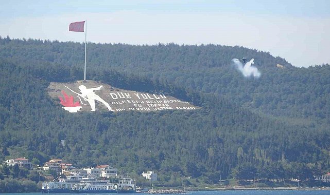 SOLOTÜRK 23 Nisan'da Çanakkale'de nefesleri kesti