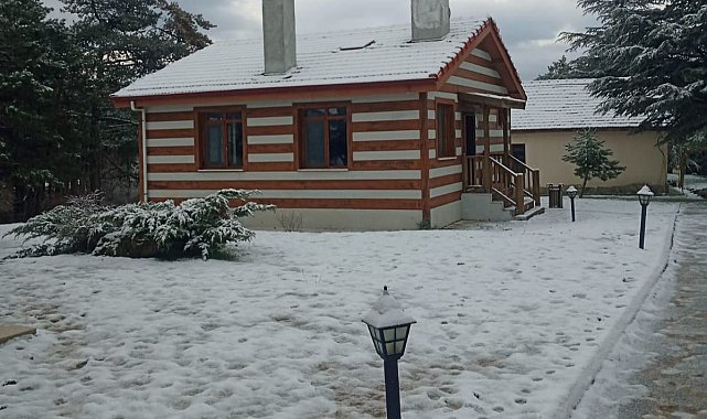 Spil Dağı Milli Parkı beyaza büründü