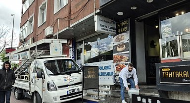 Sultangazi'de kamyonetten düşen adam hayatını kaybetti