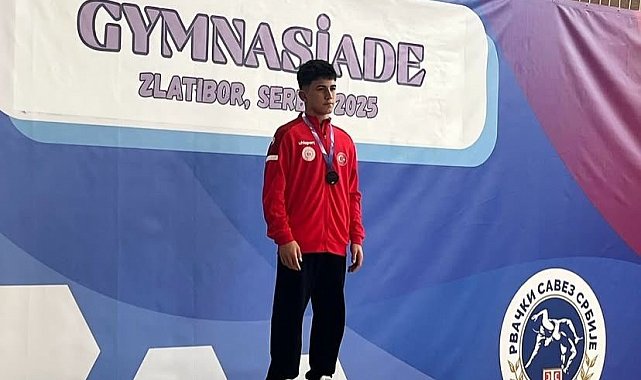 Sultangazili güreşçi dünya 3.'sü oldu