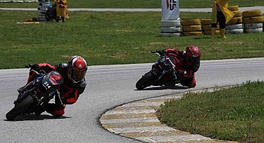 Süpermotoda yılın ilk mücadelesi Uşak'ta tamamlandı