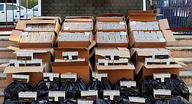 Şüphe üzerine durdurulan araçtan 229 bin makaron çıktı