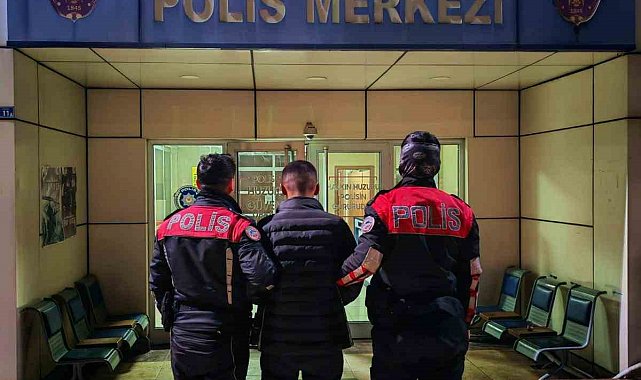 Şüphe üzerine durdurulan şahsın üzerinden uyuşturucu ele geçirildi