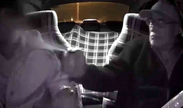 Taksici gasp girişimini biber gazıyla önledi