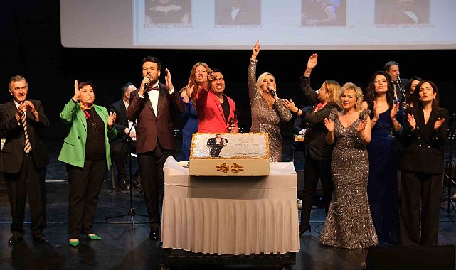 Talat Er, müzik kariyerinin 40. yılını Büyükçekmece'de kutladı