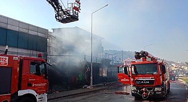 Tarım marketinde çıkan yangın paniğe neden oldu