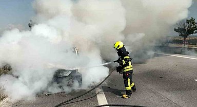 Tarsus'ta otomobil yangını