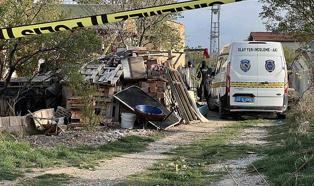 Tartıştığı eşini av tüfeğiyle öldürüp intihar etti