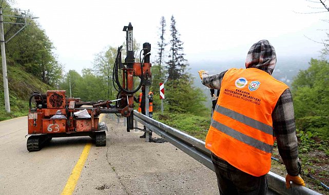 Taşyatak'ta çelik bariyer montajı tamam