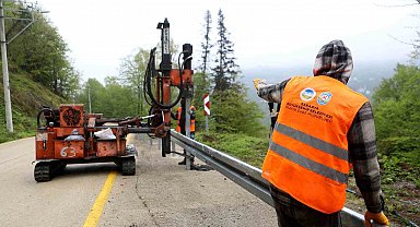 Taşyatak'ta çelik bariyer montajı tamam