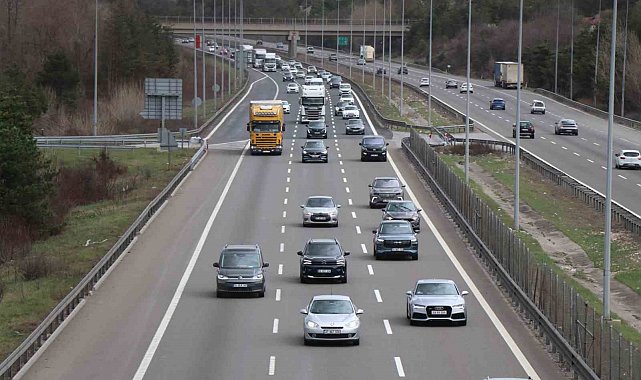 Tatil bitmeden erken dönüş başladı: Ramazan Bayramı'nın son gününde akıcı yoğunluk