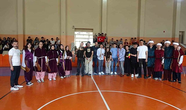 Tavşanlı Borsa İstanbul Anadolu Lisesi'nin uluslararası misafirleri Romanya'dan
