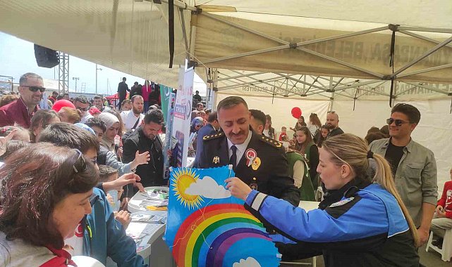 Tekirdağ İl Emniyet Müdürlüğü'nden 23 Nisan'da çocuklara renkli sürpriz
