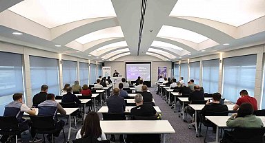 Tekirdağ'da fabrika çalışanlarına bilişim ve sosyal medya eğitimi verildi