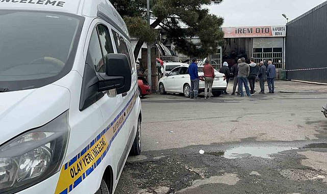 Tekirdağ'da işyeri alev alev yandı: Milyonlarca liralık 6 otomobil küle döndü