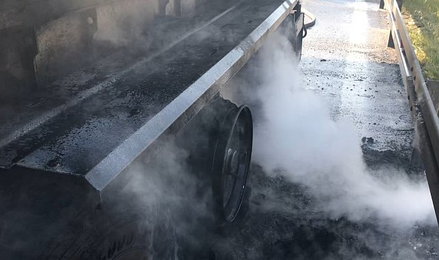 TEM'de seyir halindeki tırda yangın çıktı