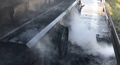 TEM'de seyir halindeki tırda yangın çıktı