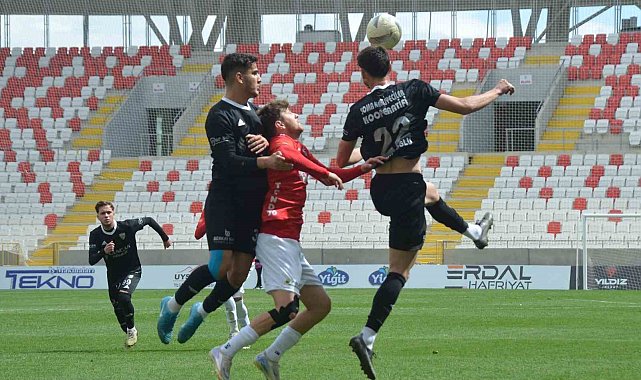 TFF 2. Lig: Karaman FK: 0 - Somaspor: 0