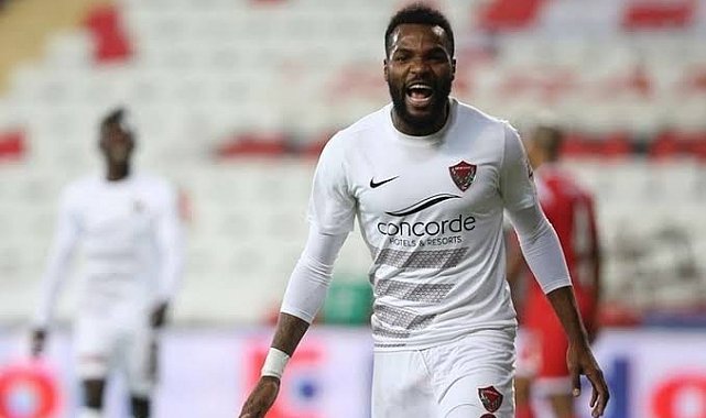 TFF'den, Aaron Boupendza için başsağlığı mesajı