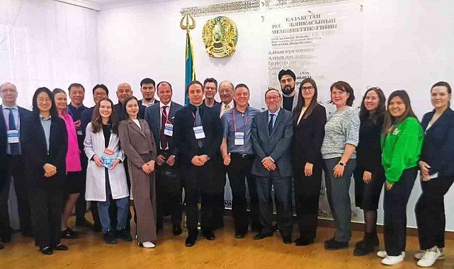 Tianlong, Kazakistan'da biyomedikal forumuna katıldı