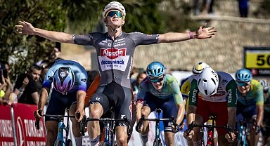 Tibor Del Grosso: "İlk defa lider durumdayım, çok mutluyum"