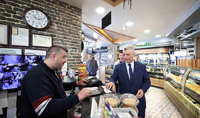 Ticaret Bakanı Bolat'tan esnaf ziyareti