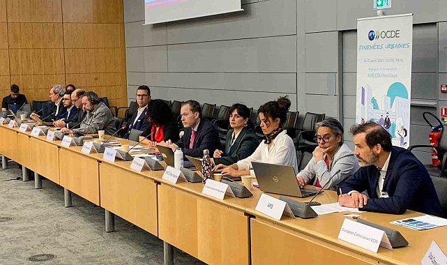 TİKA'nın desteğiyle Paris'te "OECD Kentsel Gelişim Günleri" düzenlendi