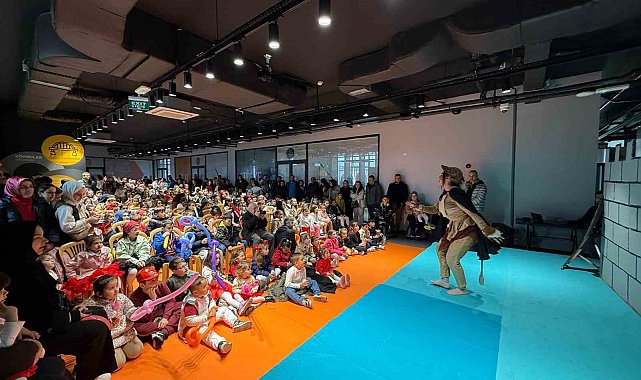 Trabzon Büyükşehir Belediyesi'nden 23 Nisan'a coşkulu kutlama