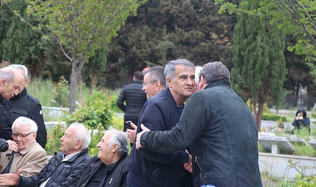 Trabzonspor Onursal Başkanı Mehmet Ali Yılmaz, kabri başında anıldı