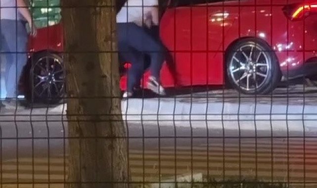 Trafikte kavga: Sürücüyü araç içerisinde darp edip 'seni öldürürüm' diye tehdit etti