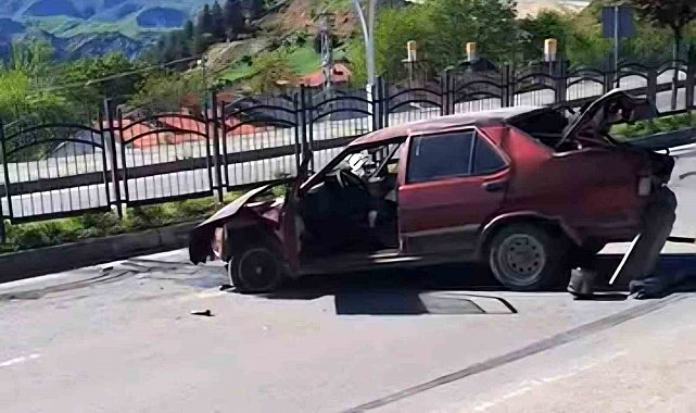 Tunceli'de araç takla attı: 1 yaralı