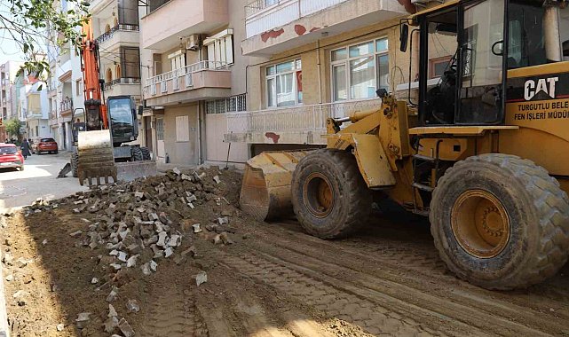 Turgutlu'da 12 sokakta yol çalışması yapılıyor