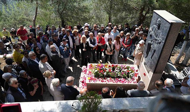 Türk Halk Müziği Sanatçısı Ali Ekber Çiçek ölümünün 19. yılında anıldı