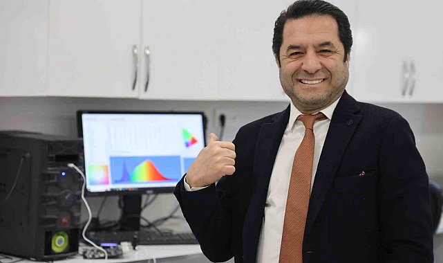 Türk profesörden bir ilk daha: Sarılık hastalığı tedavisi için fotonik sistem geliştirdi